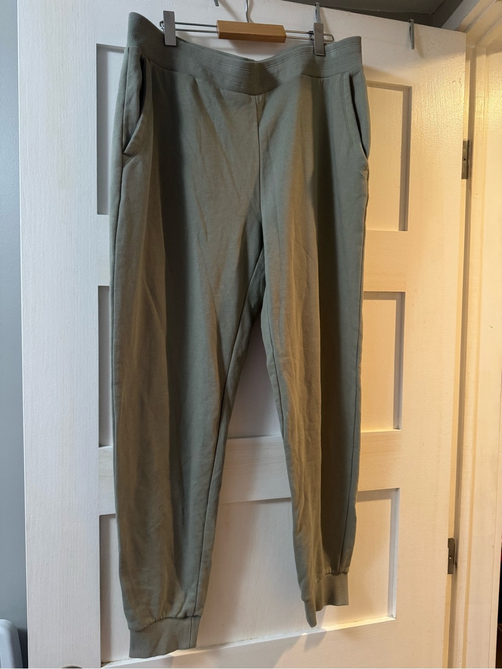 Reitmans R Essentials Jogger Pants Size L